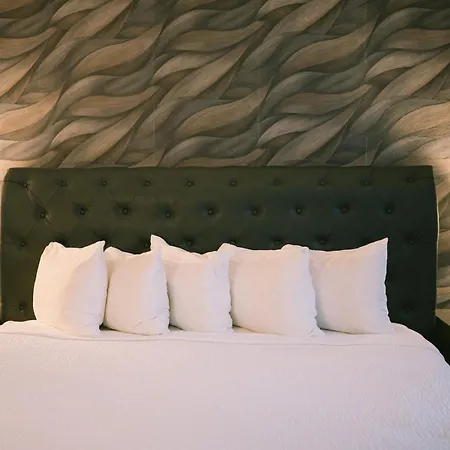 The Thompson Hotel-2
